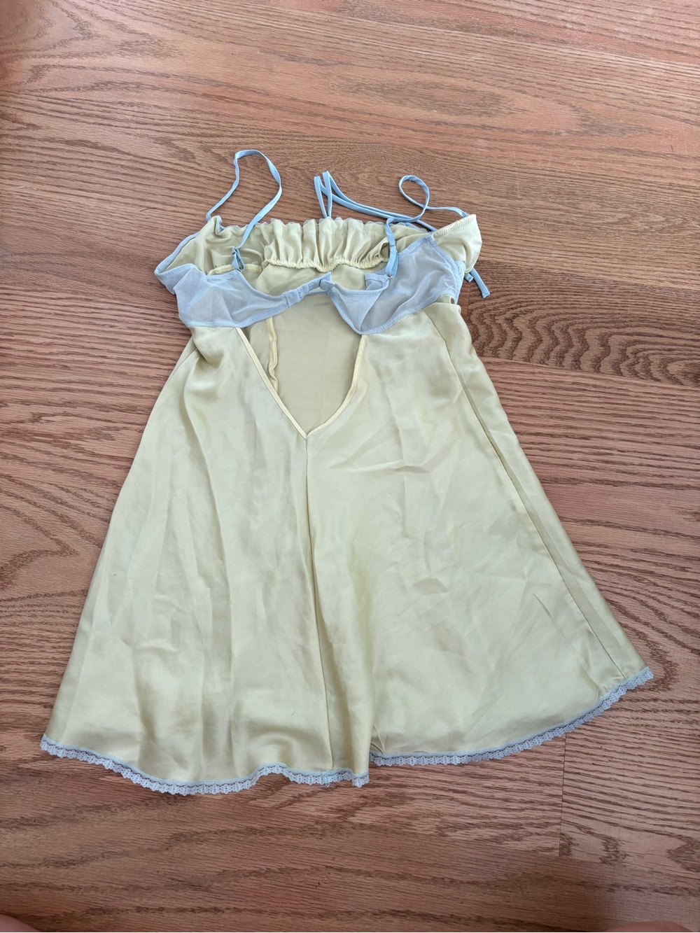 Frankie’s Bikinis dress - Picture 3 of 4